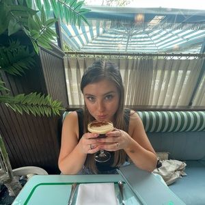 Meet your Posher, Ashleigh